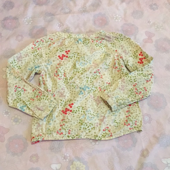 Old Navy long sleeved shirt - Picture 2 of 5